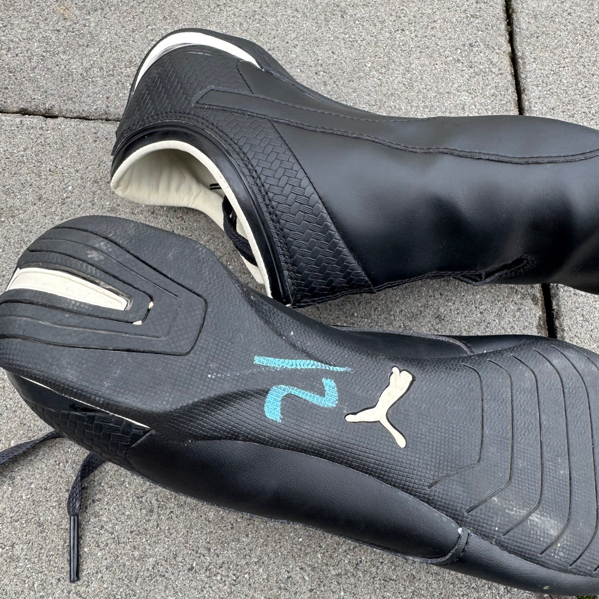 Puma Speedcat black leather shoes – Close-up 3