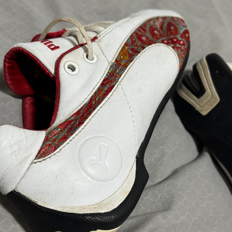 Detailansicht: Sourced limited accessories and clothes Puma Speedcat vintage Y2K white sneakers – Logo, Nähte oder Material