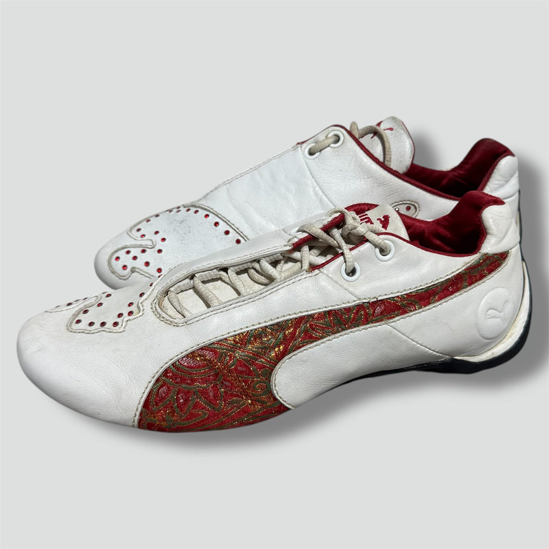 Sourced limited accessories and clothes Puma Speedcat vintage Y2K white sneakers – Secondhand Streetwear