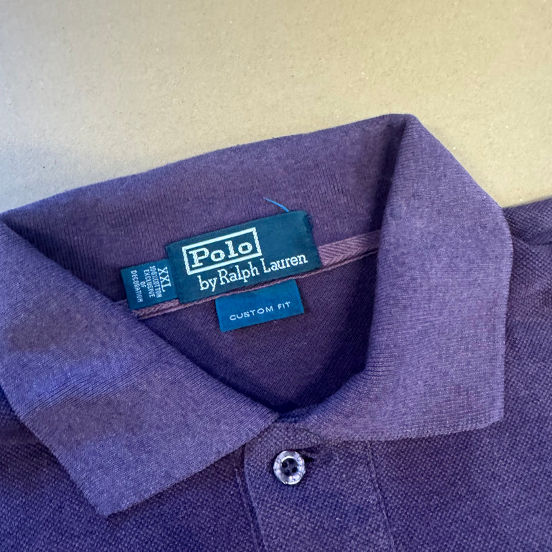 Detailansicht: Sourced limited accessories and clothes Ralph Lauren big pony purple polo – Logo, Nähte oder Material