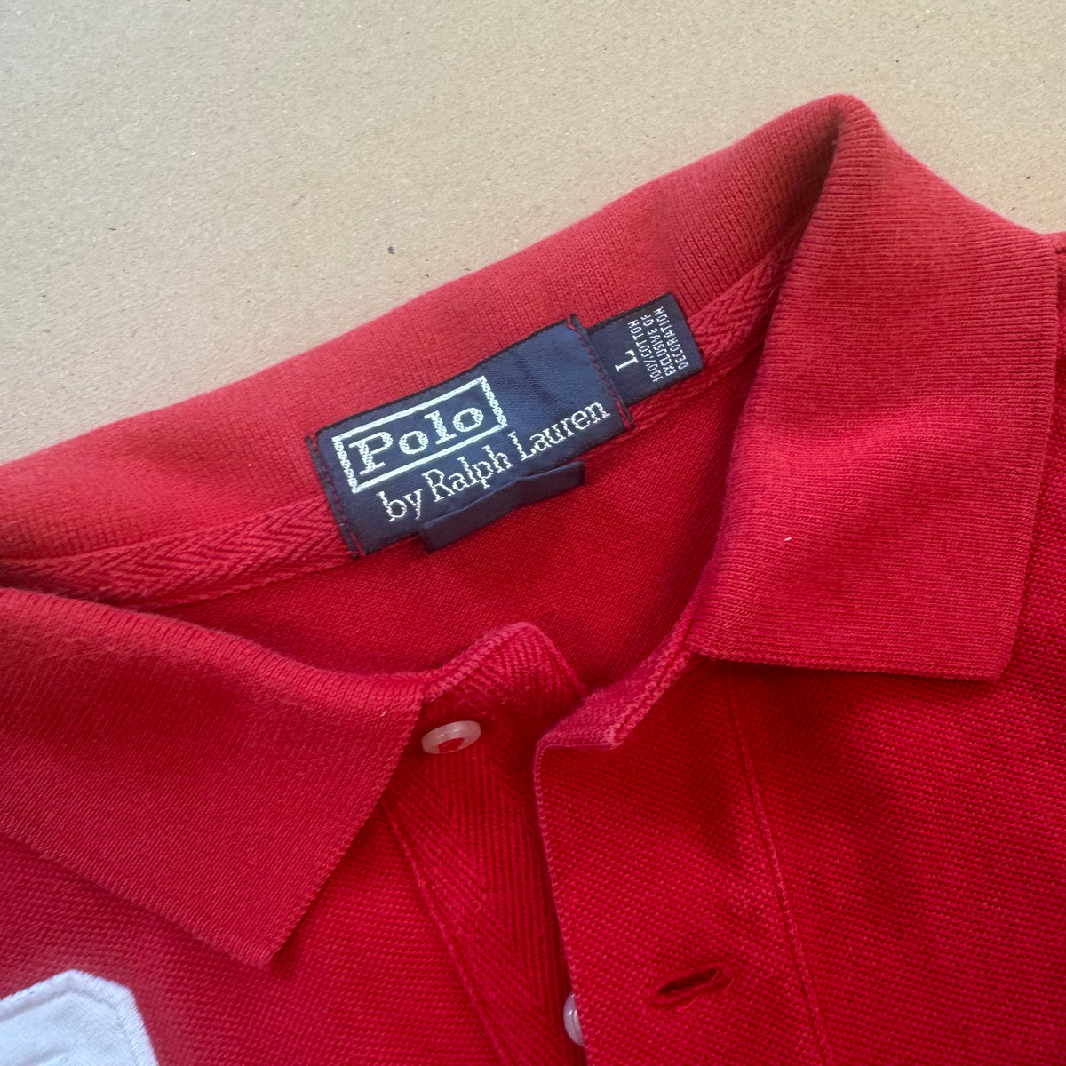 Ralph Lauren LXVII vintage red polo – Close-up 2