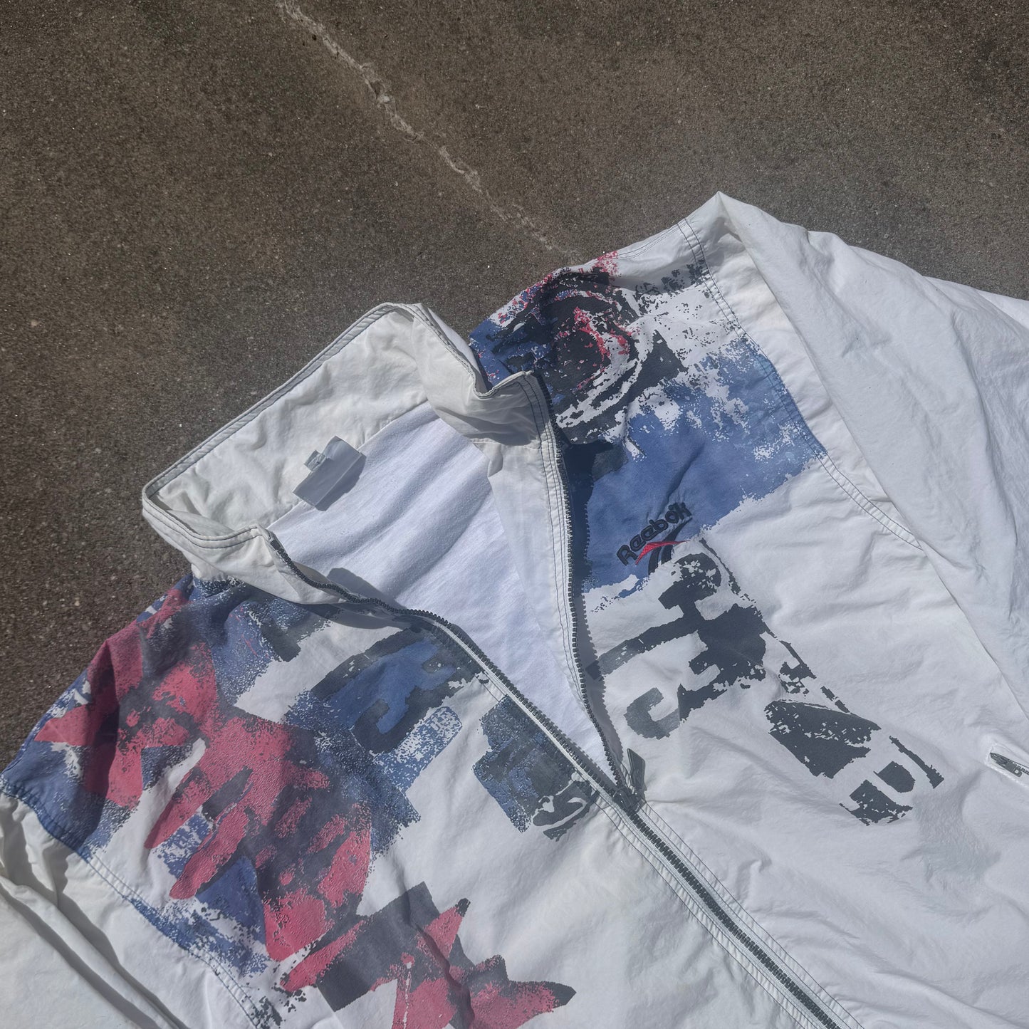 Reebok vintage 90s oversized jacket – Close-up 3