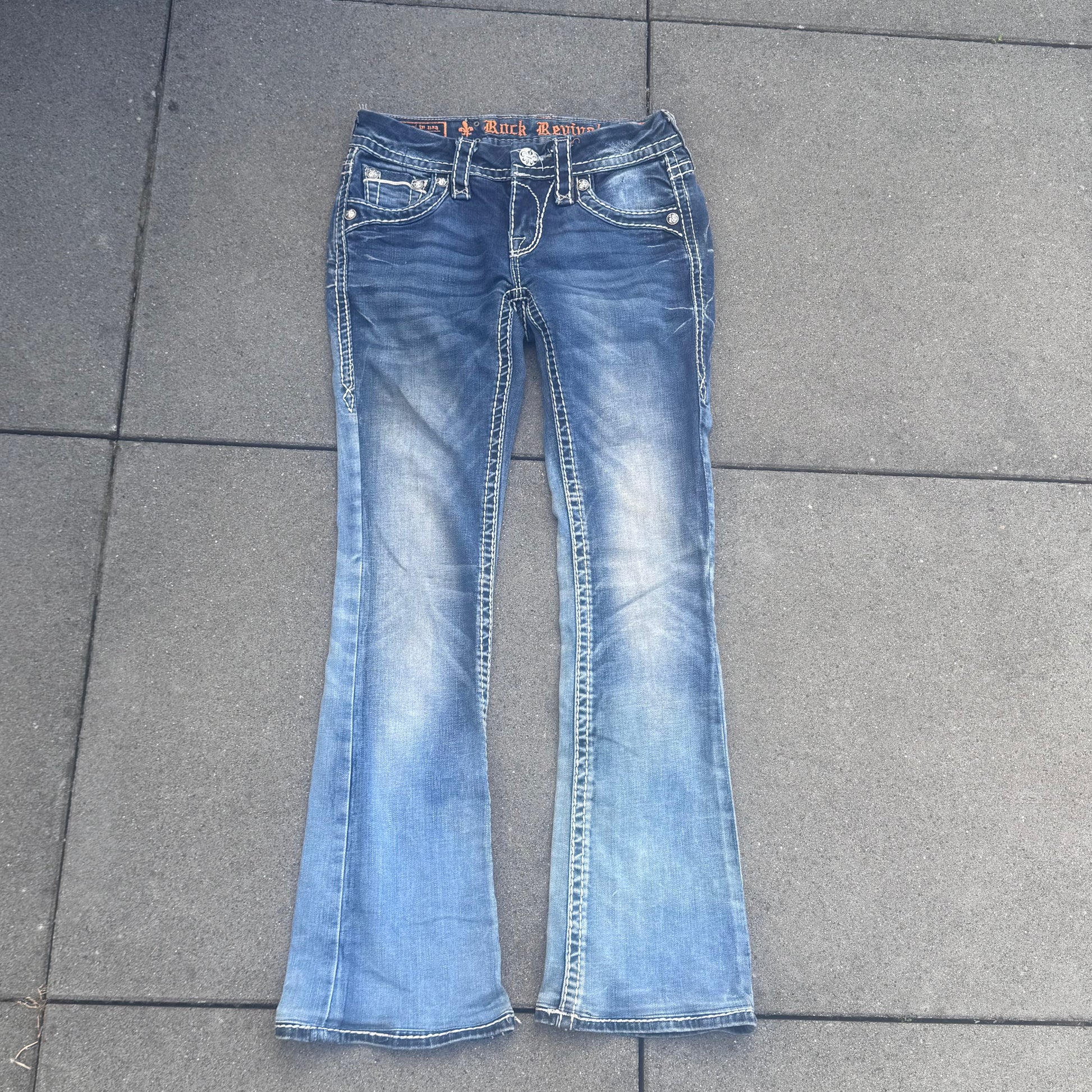 Rock Revival bootcut y2k retro jeans – Close-up 3