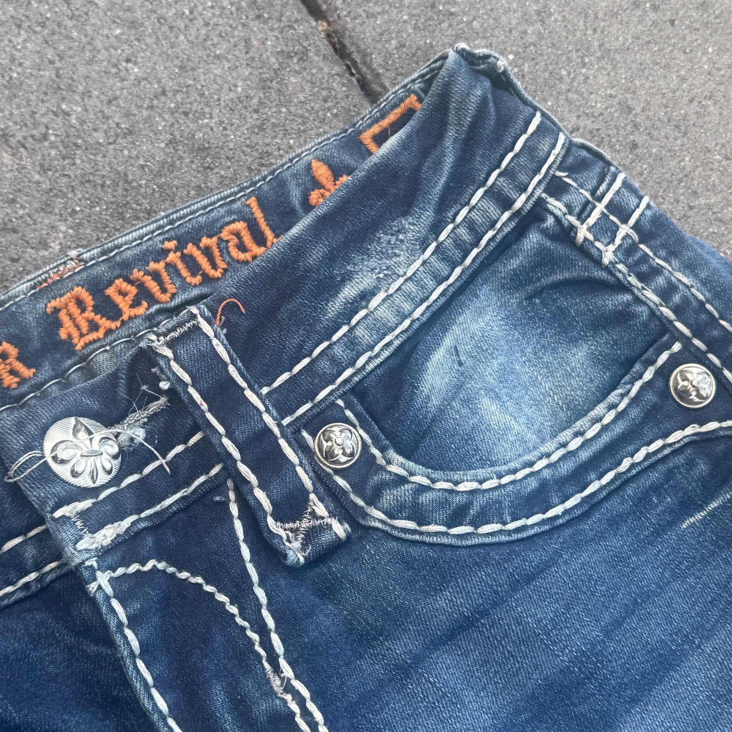 Rock Revival bootcut y2k retro jeans – Close-up 6