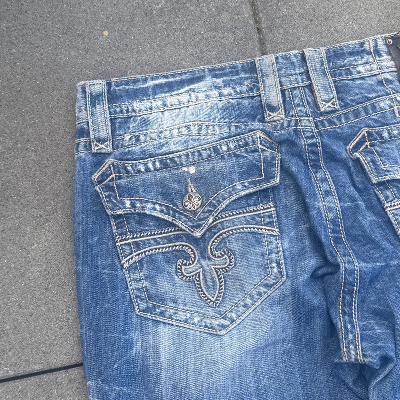 Detailansicht: Sourced limited accessories and clothes Rock Revival vintage baggy retro jeans – Logo, Nähte oder Material