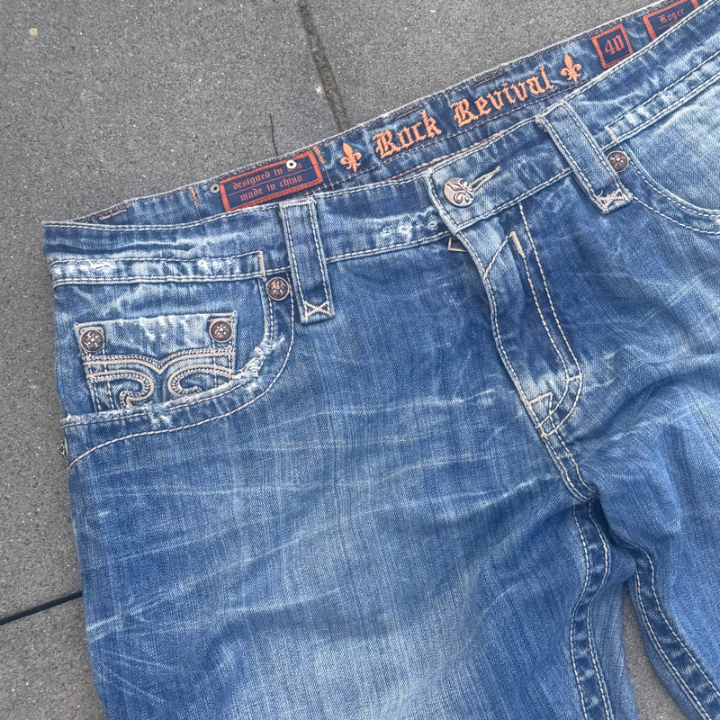 Detailansicht: Sourced limited accessories and clothes Rock Revival vintage baggy retro jeans – Logo, Nähte oder Material