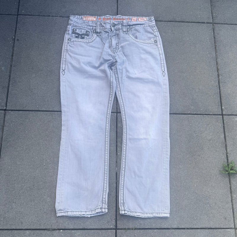 Detailansicht: Sourced limited accessories and clothes Rock Revival vintage grey baggy jeans – Logo, Nähte oder Material