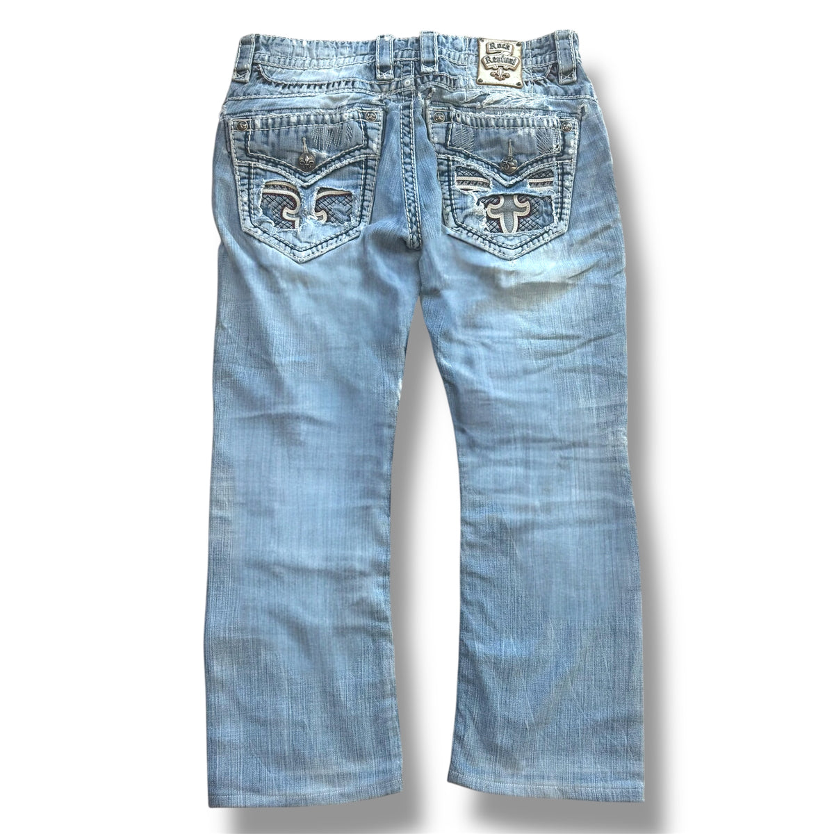 Rock Revival vintage ripped and embroidered denim jeans – Close-up 1