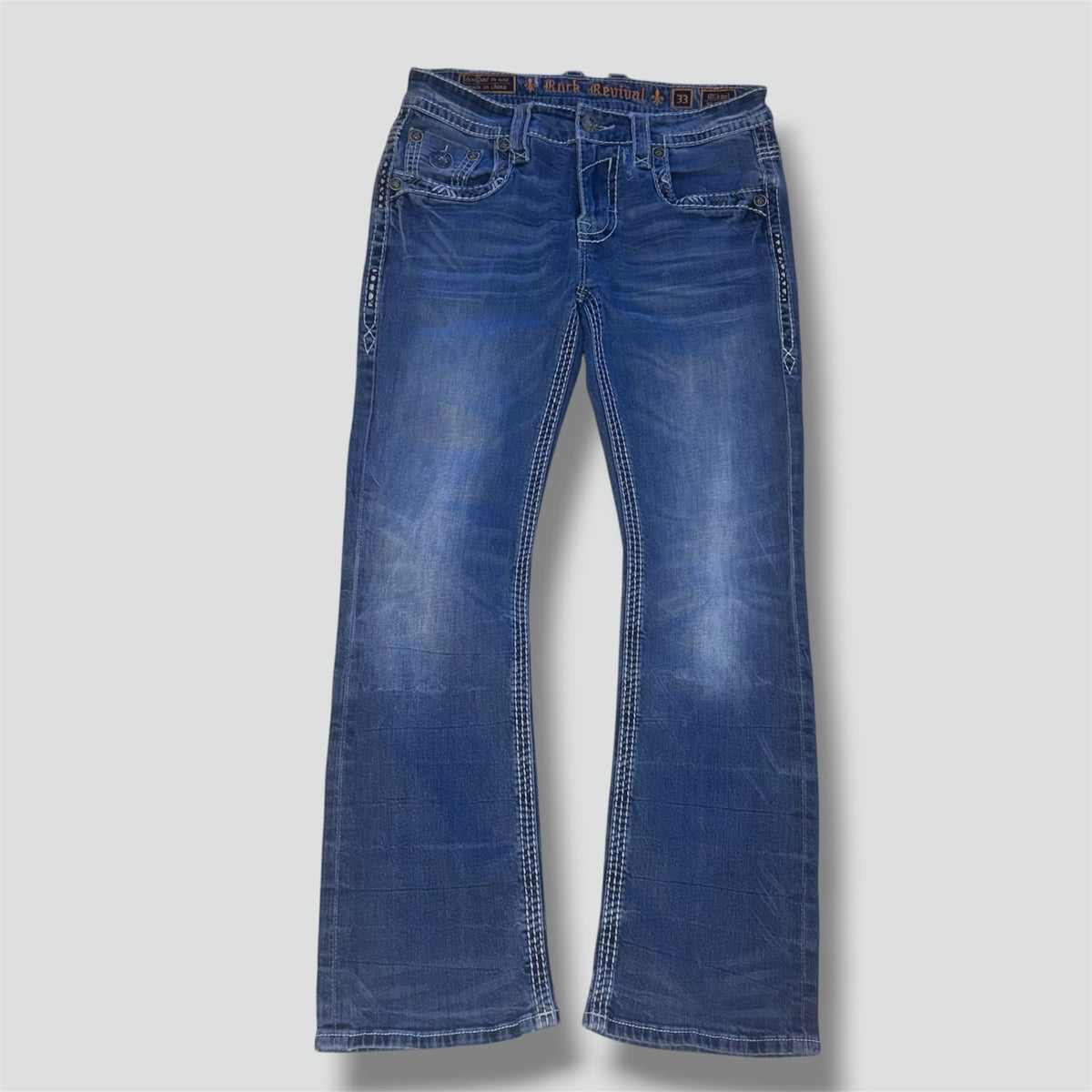 Rock Revival vintage straight leg denim jeans – Close-up 1