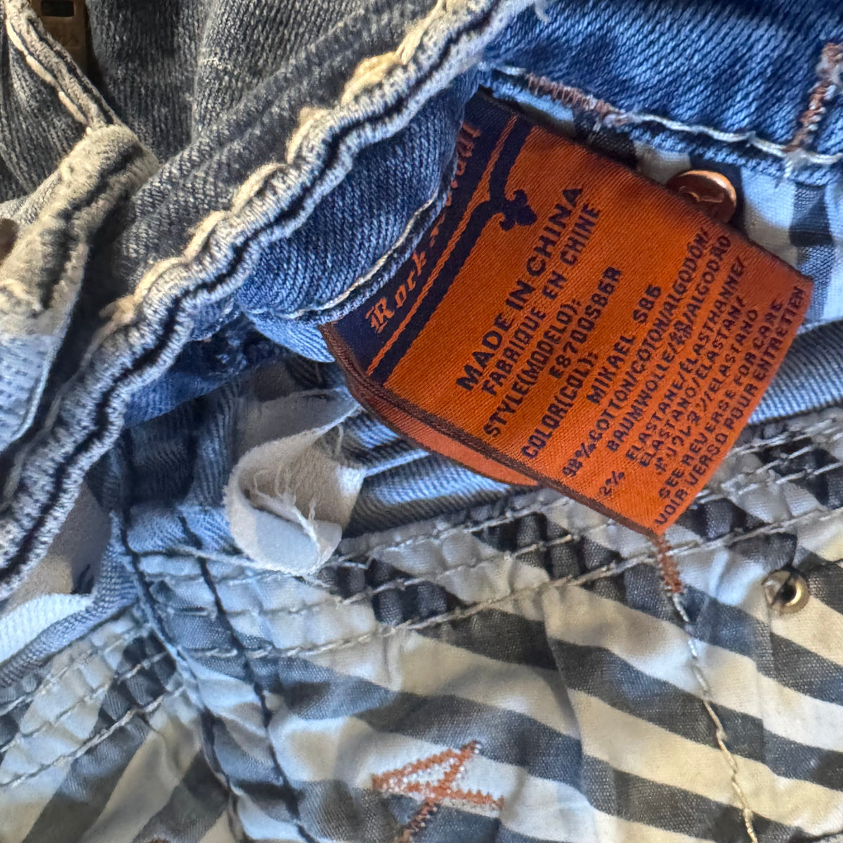Rock Revival vintage straight leg denim jeans – Close-up 9