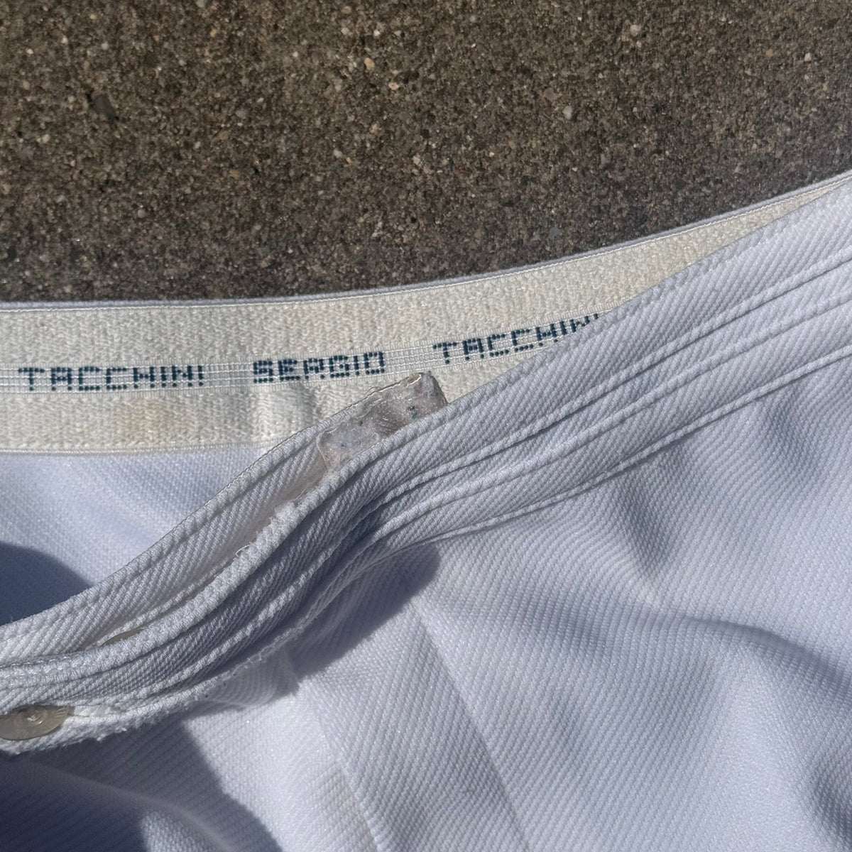 Sergio Tacchini white tennis shorts – Close-up 2