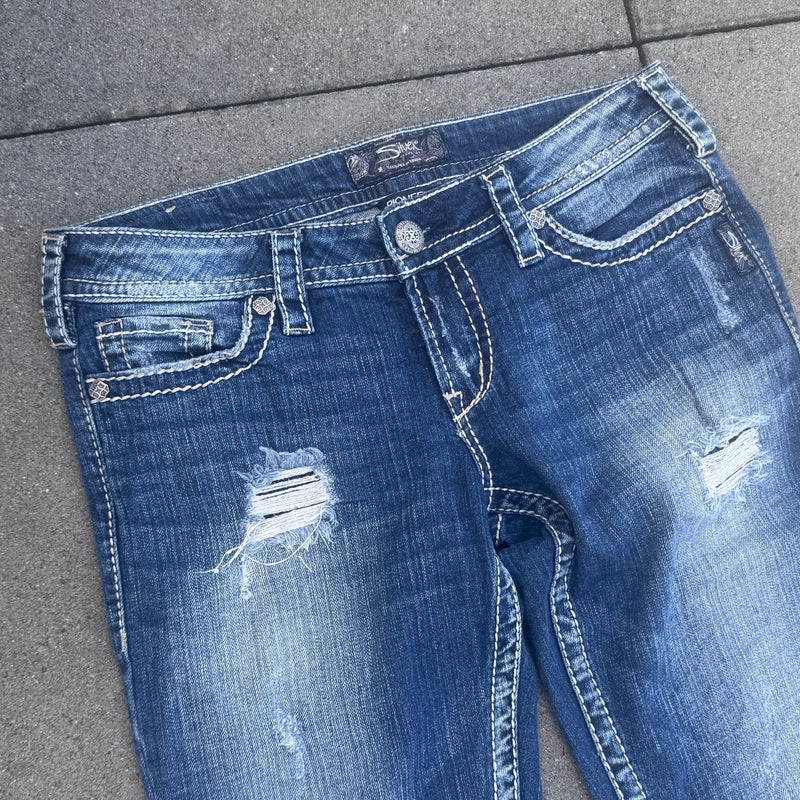 Detailansicht: Sourced limited accessories and clothes Silven y2k bootcut ripped denim jeans – Logo, Nähte oder Material