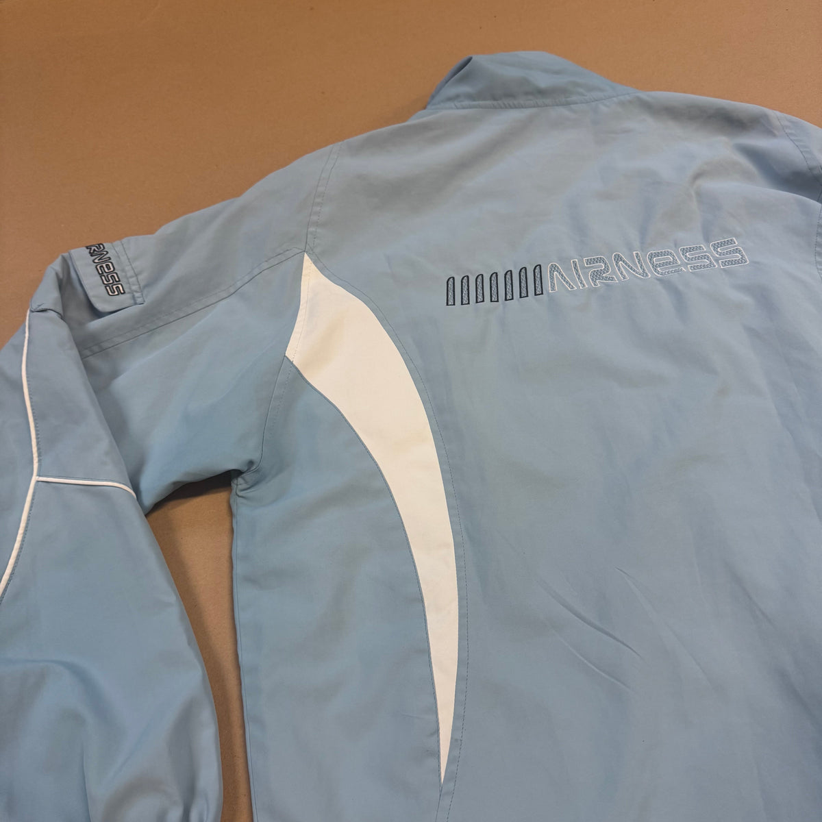 Streetwear style skyblue Airness track jacket – Close-up 3