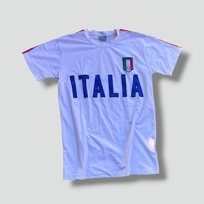 Sourced limited accessories and clothes talia streetwear style 00s t-shirt – Secondhand Streetwear