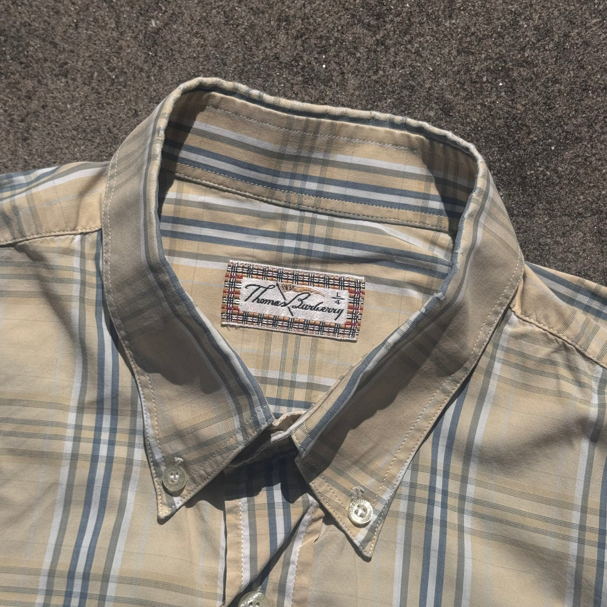 Thomas Burberry vintage checkered shirt – Close-up 2