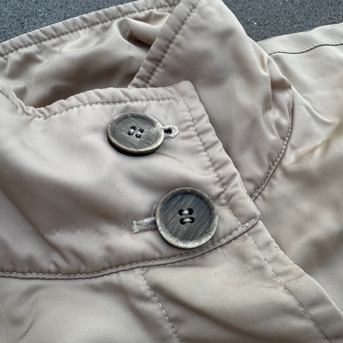 Thomas Burberry womens transitional jacket – Close-up 1