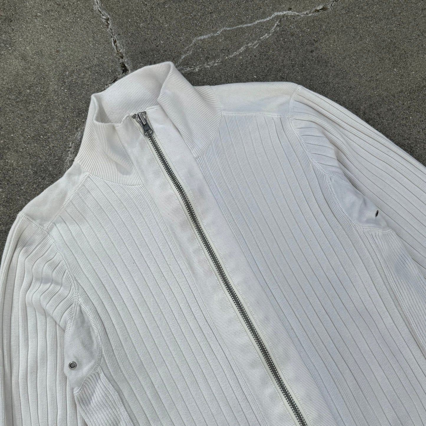 Tommy Hilfiger classic white zip-up jacket – Close-up 1