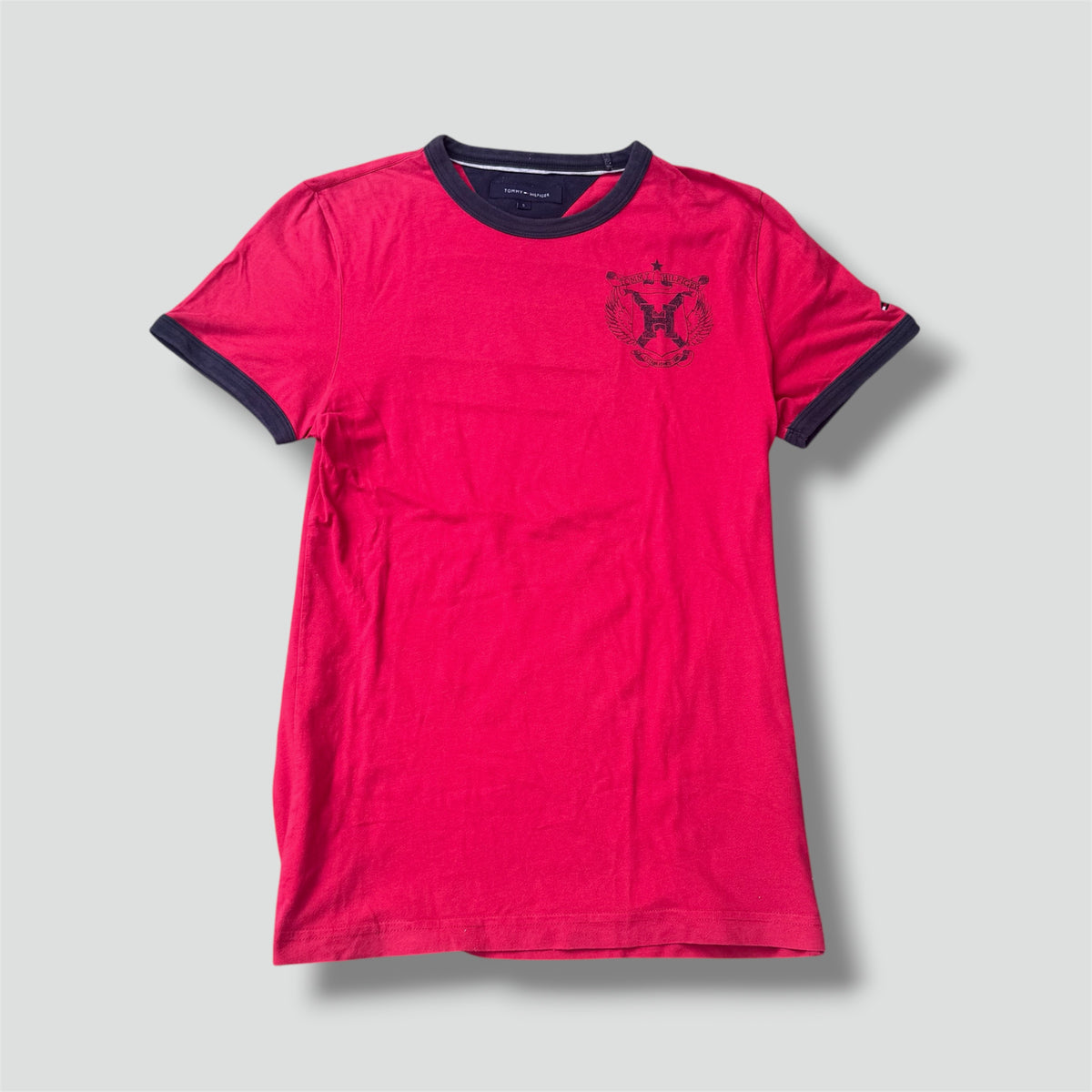 Tommy Hilfiger retro logo red T-shirt