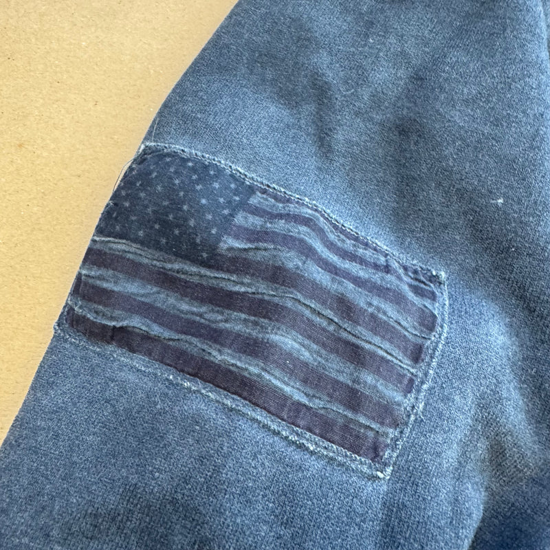 Detailansicht: Sourced limited accessories and clothes True Religion Los Angeles hoodie – Logo, Nähte oder Material