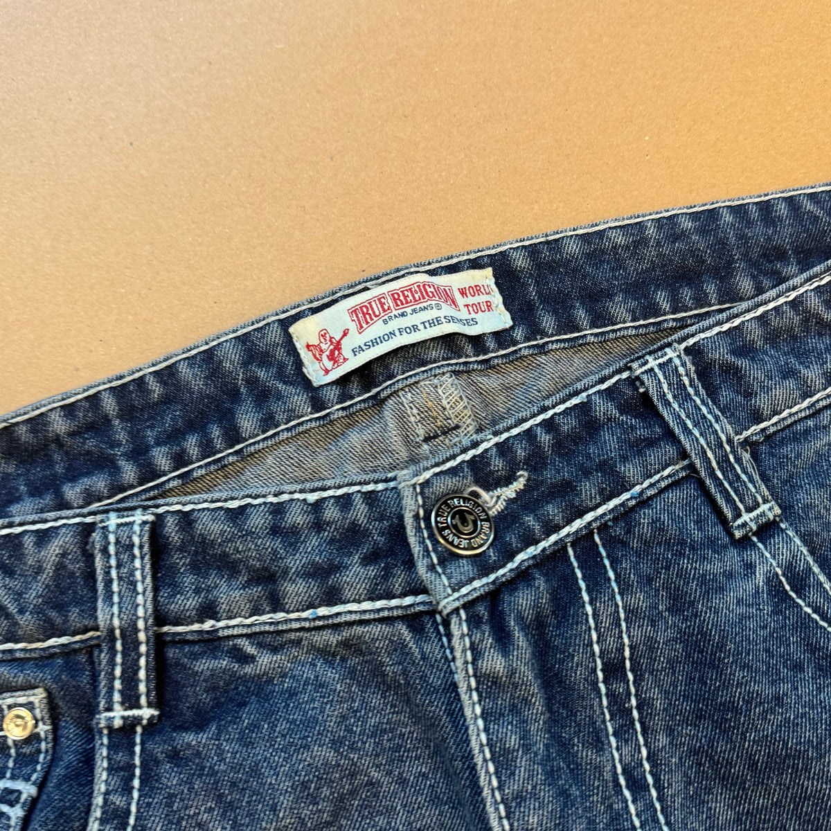 True Religion Stitched Dragon Straight Leg Jeans – Close-up 6