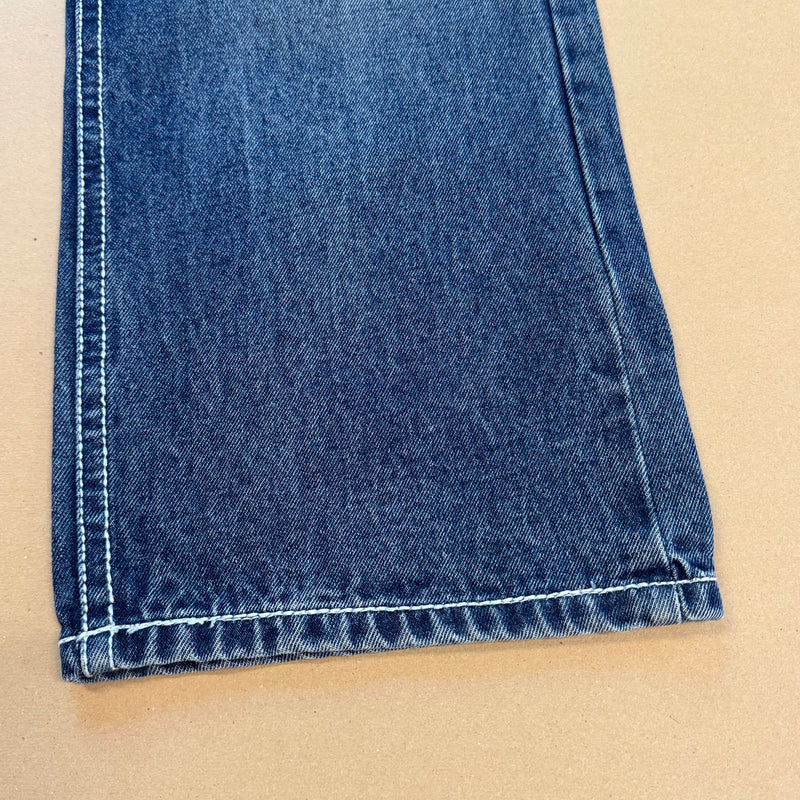 Detailansicht: Sourced limited accessories and clothes True Religion Stitched Dragon Straight Leg Jeans – Logo, Nähte oder Material