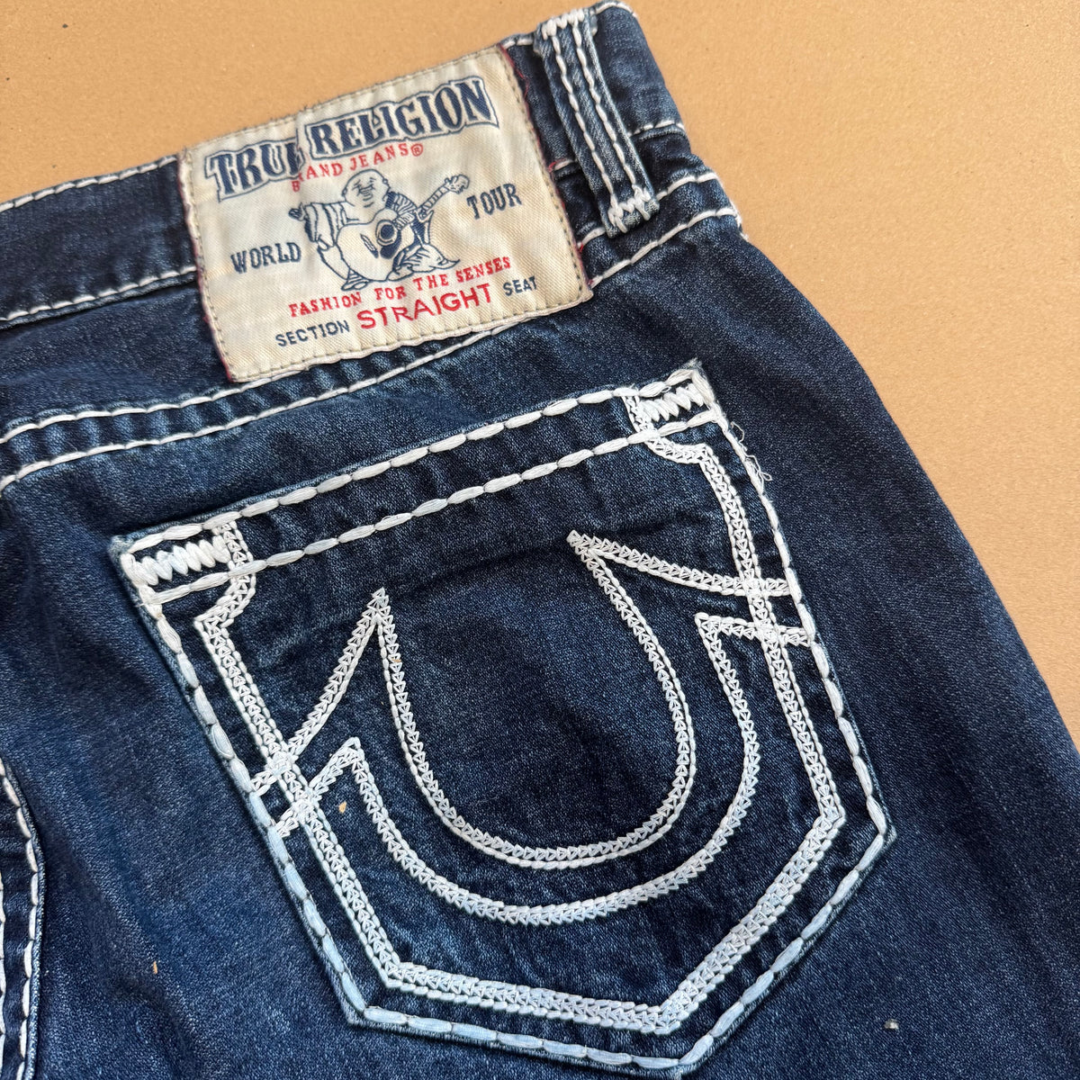 True Religion World Tour straight jeans – Close-up 3