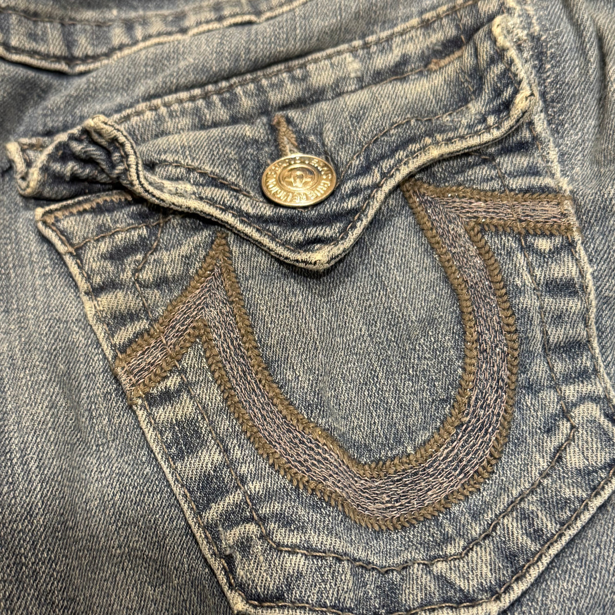 True Religion World Tour women’s jeans – Close-up 3