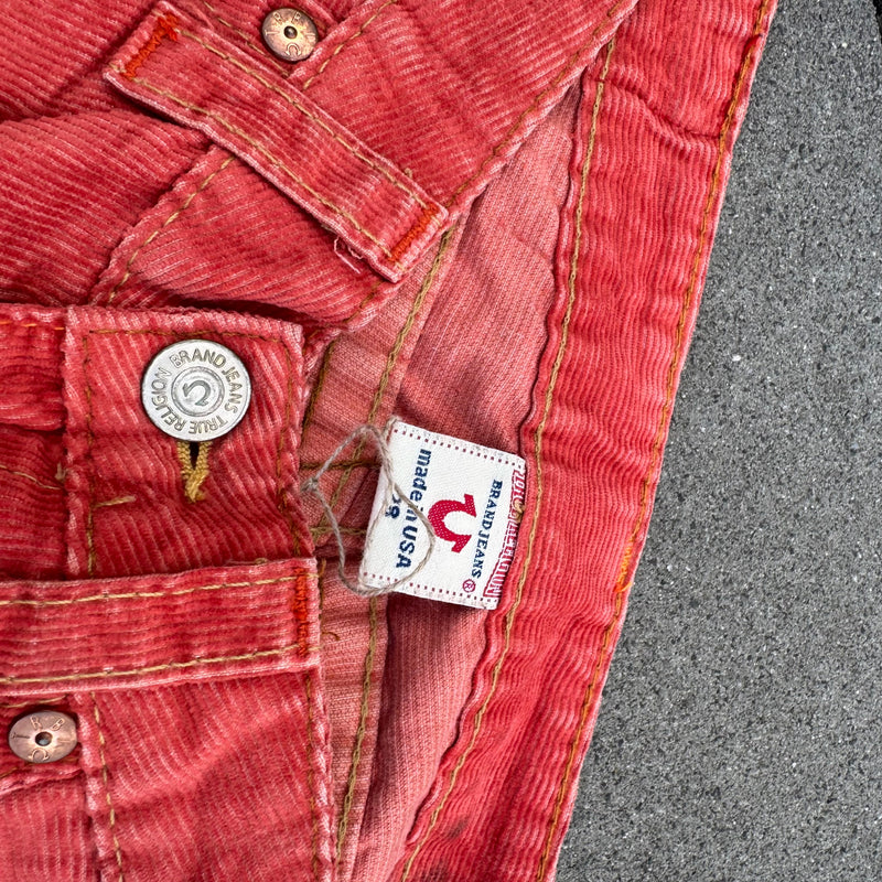 Detailansicht: Sourced limited accessories and clothes True Religion Y2K orange wide leg pants – Logo, Nähte oder Material