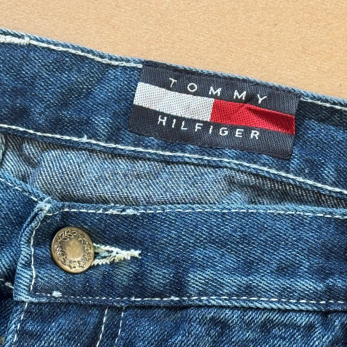 Ultra baggy Tommy Hilfiger large jeans – Close-up 6