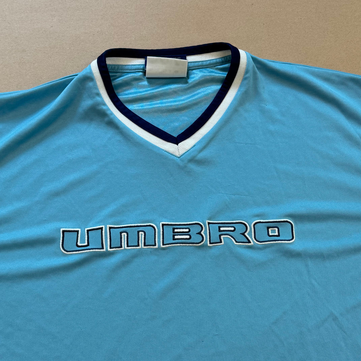 Umbro t-shirt in baby-blue – Close-up 1