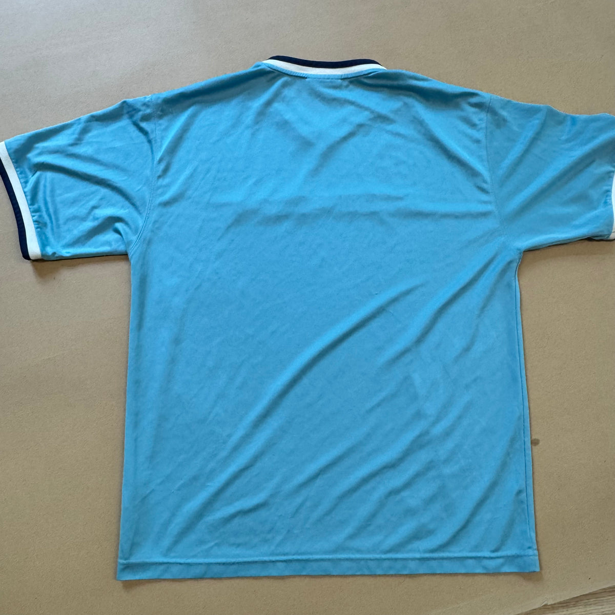 Umbro t-shirt in baby-blue – Close-up 3