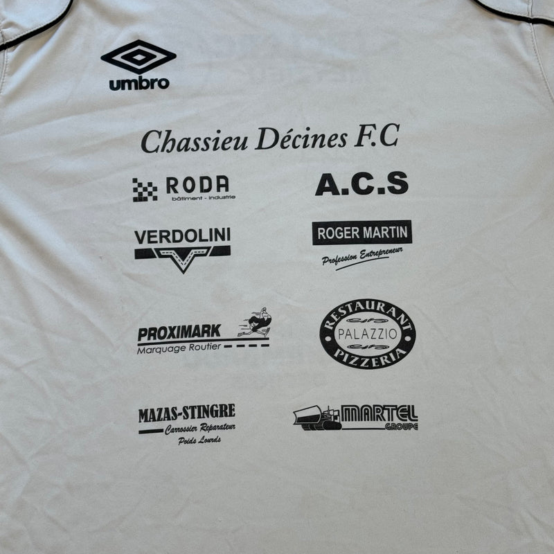 Detailansicht: Sourced limited accessories and clothes Umbro vintage football t-shirt – Logo, Nähte oder Material