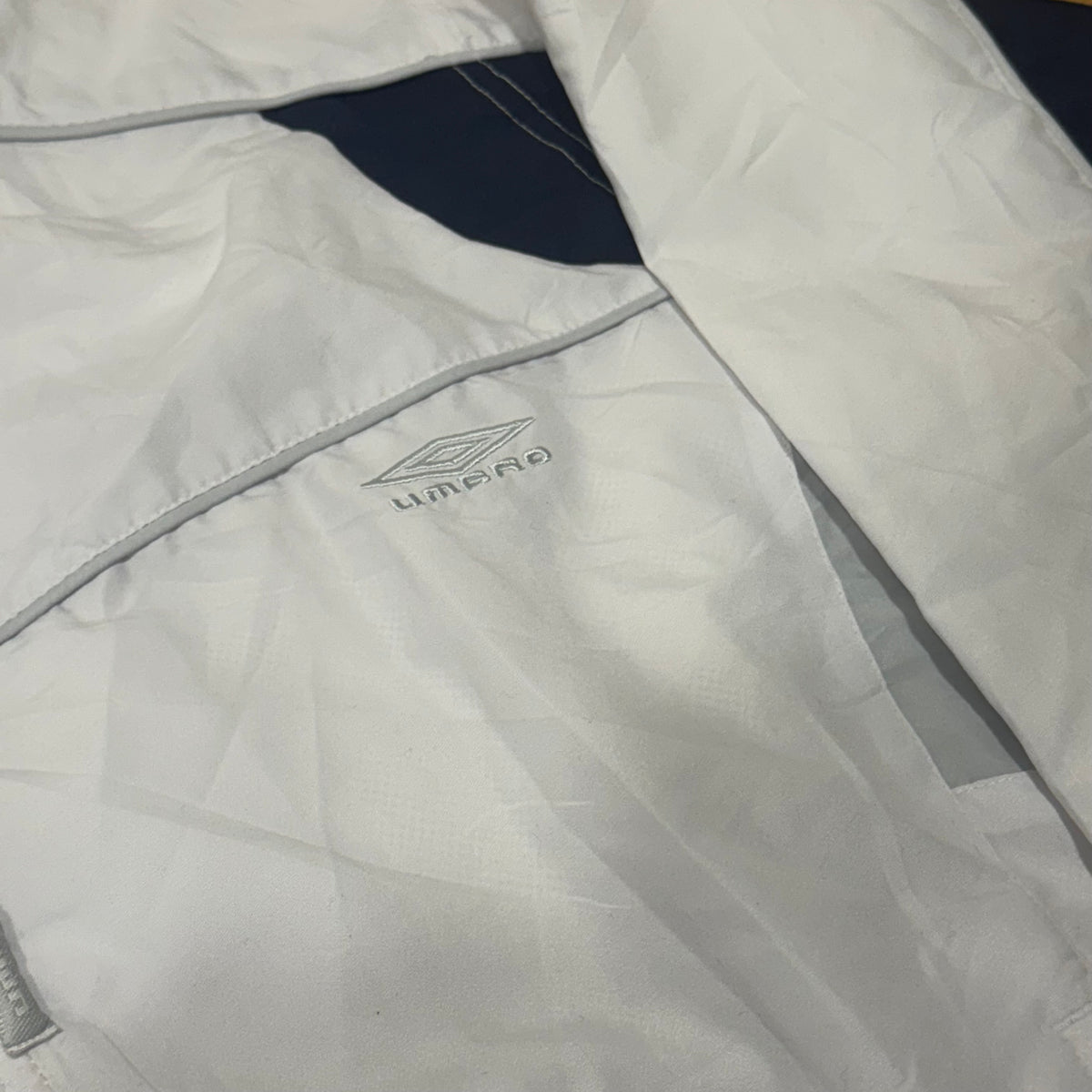 Umbro white vintage track jacket – Close-up 3