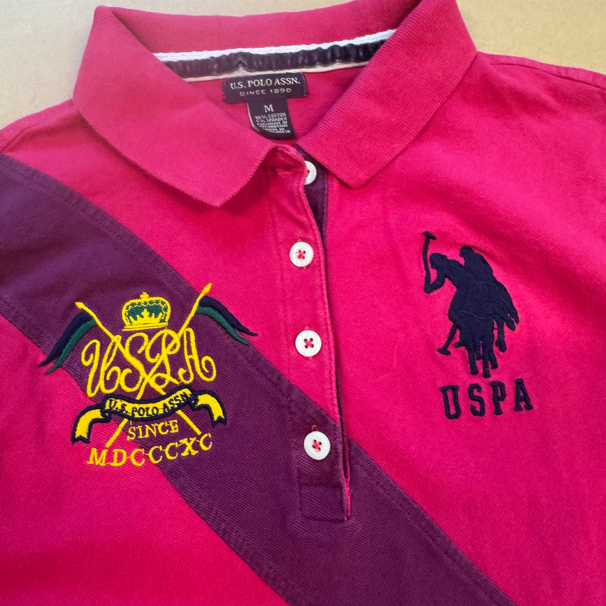 US Polo Assn pink long sleeve poloshirt – Close-up 1