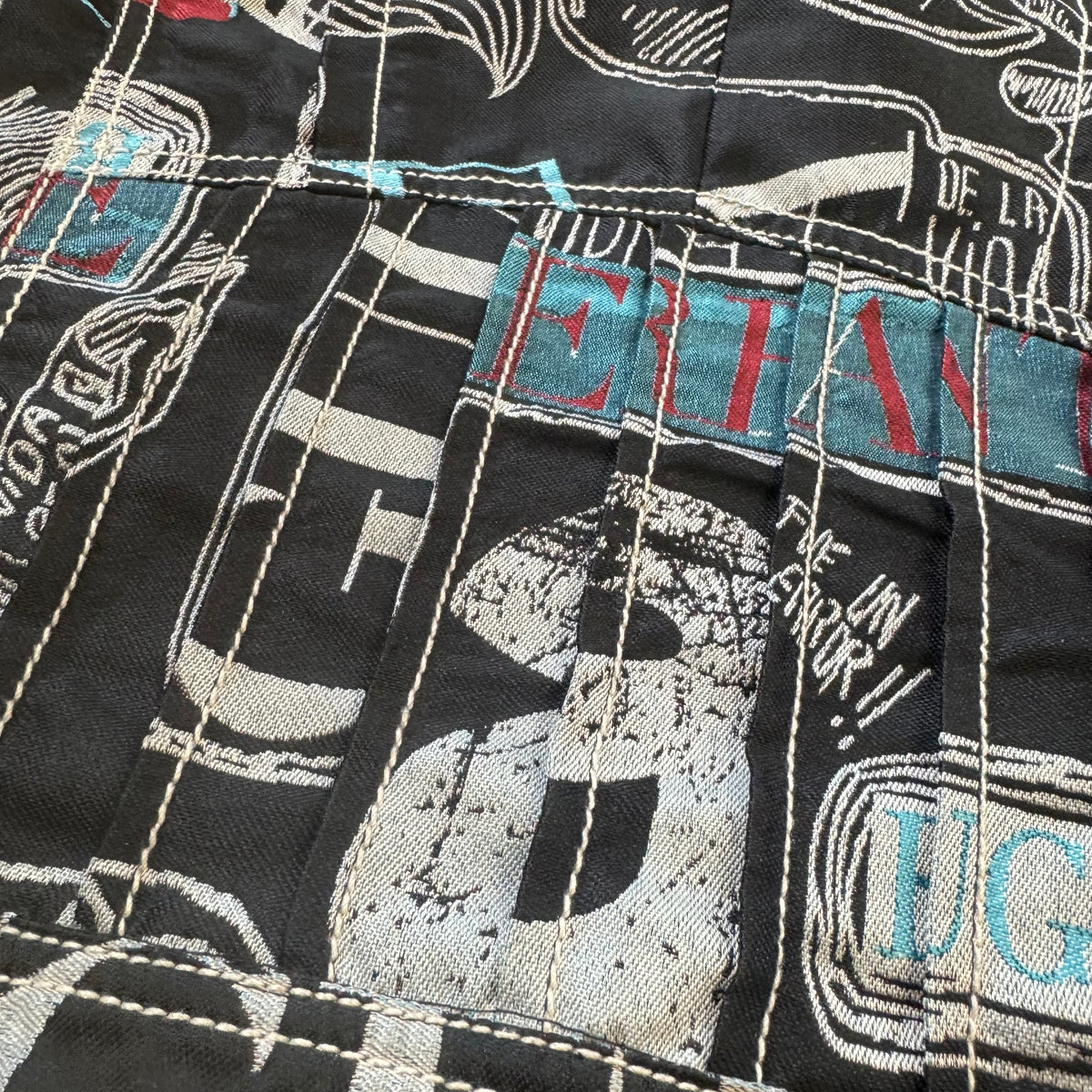 "Vida Real" Desigual embroidered jacket – Close-up 5