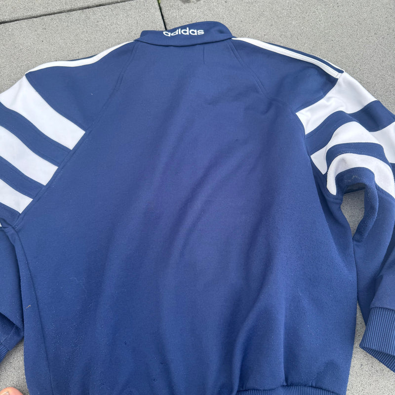 Detailansicht: Sourced limited accessories and clothes Vintage Adidas retro 90s track jacket – Logo, Nähte oder Material