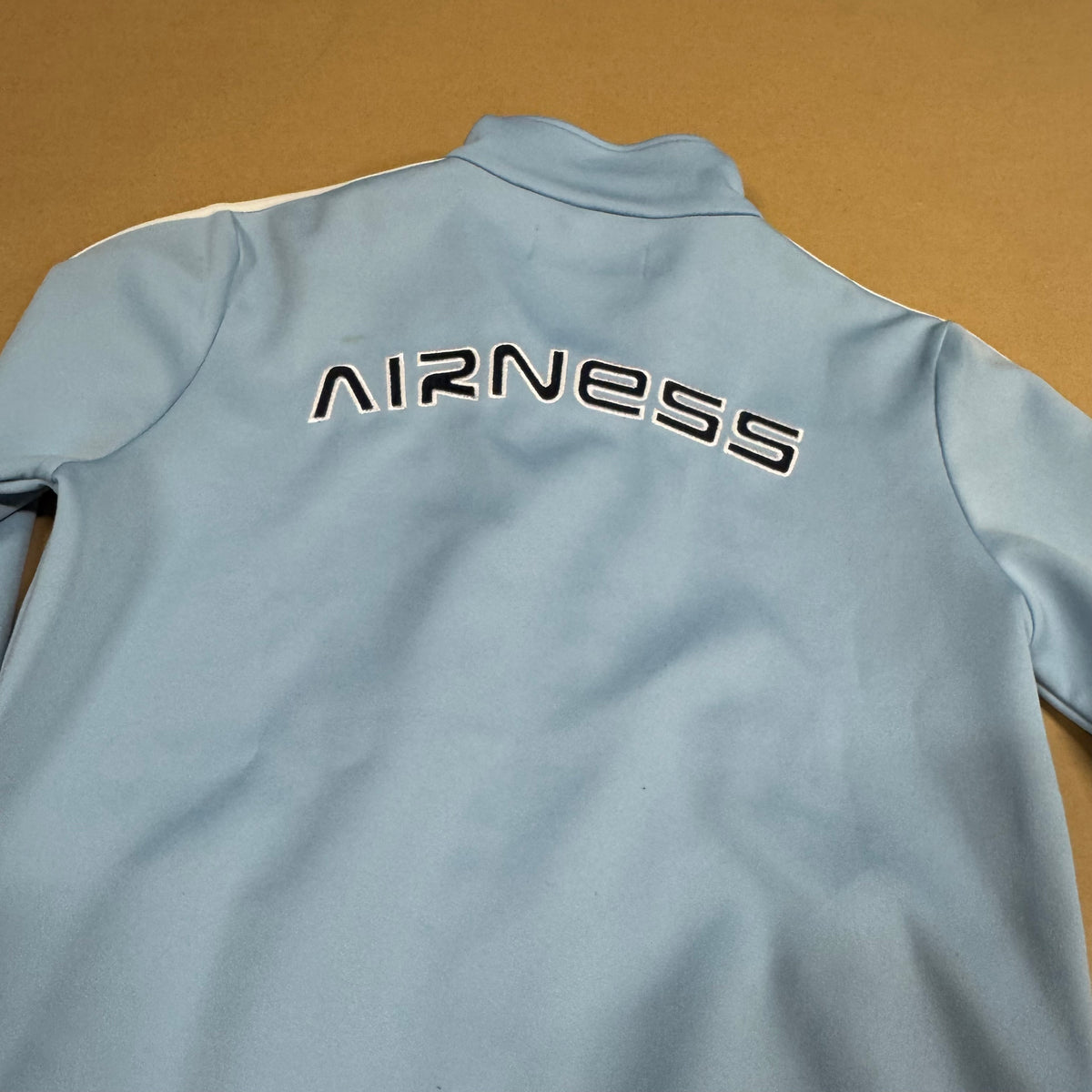 Vintage Airness skyblue women’s track jacket – Close-up 4