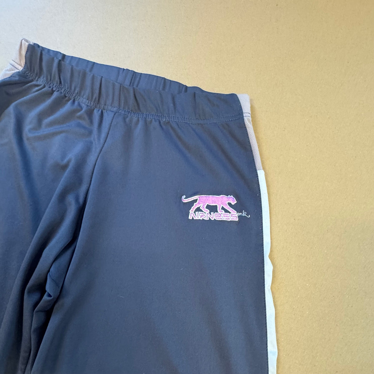 Vintage Airness track set (track jacket & track pants) – Close-up 3