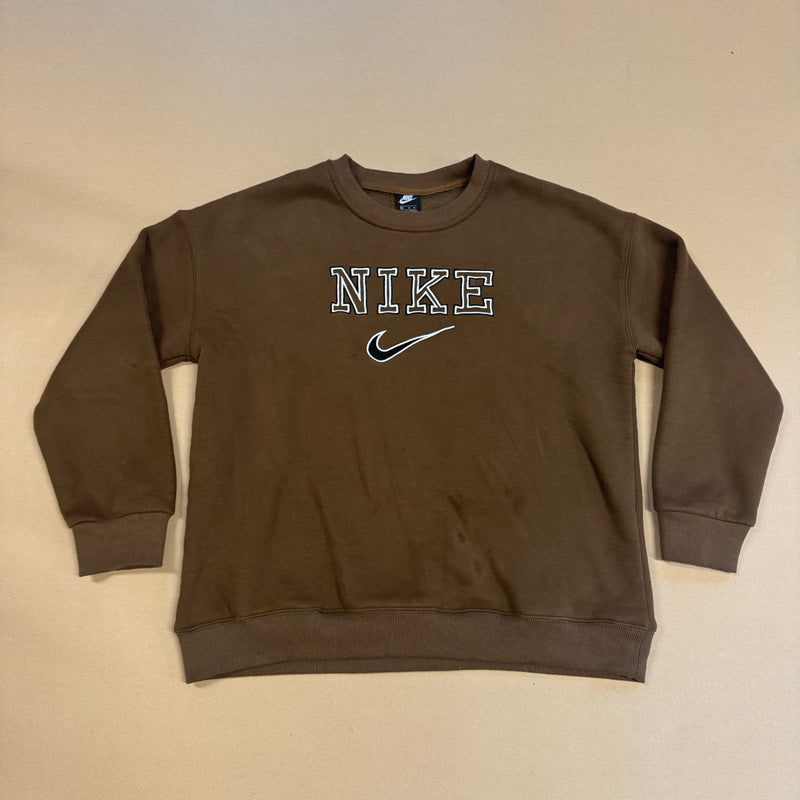 Detailansicht: Sourced limited accessories and clothes Vintage brown Nike sweatshirt – Logo, Nähte oder Material