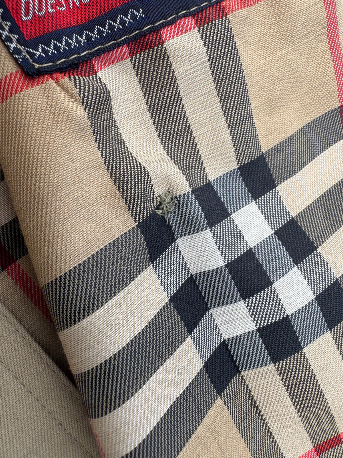 Vintage Burberry long coat – Close-up 3