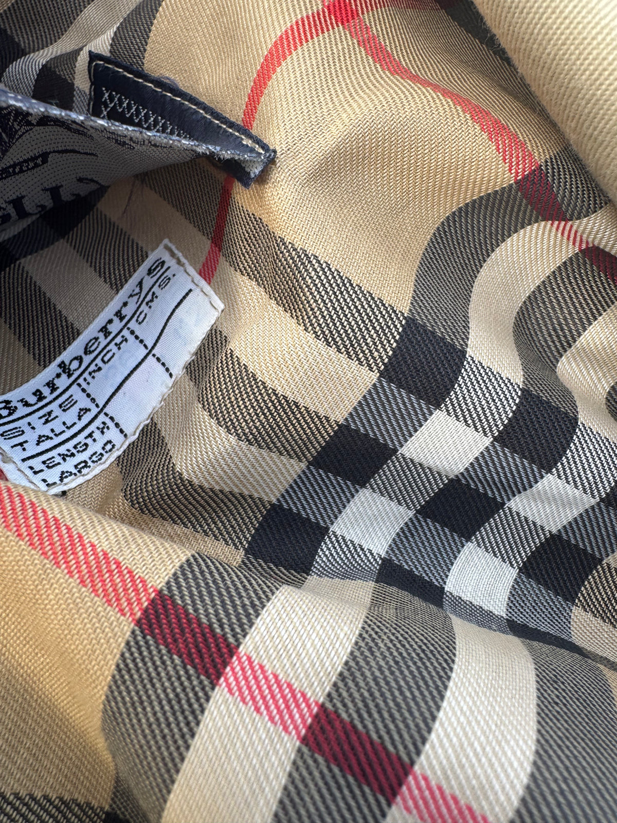 Vintage Burberry long coat – Close-up 8