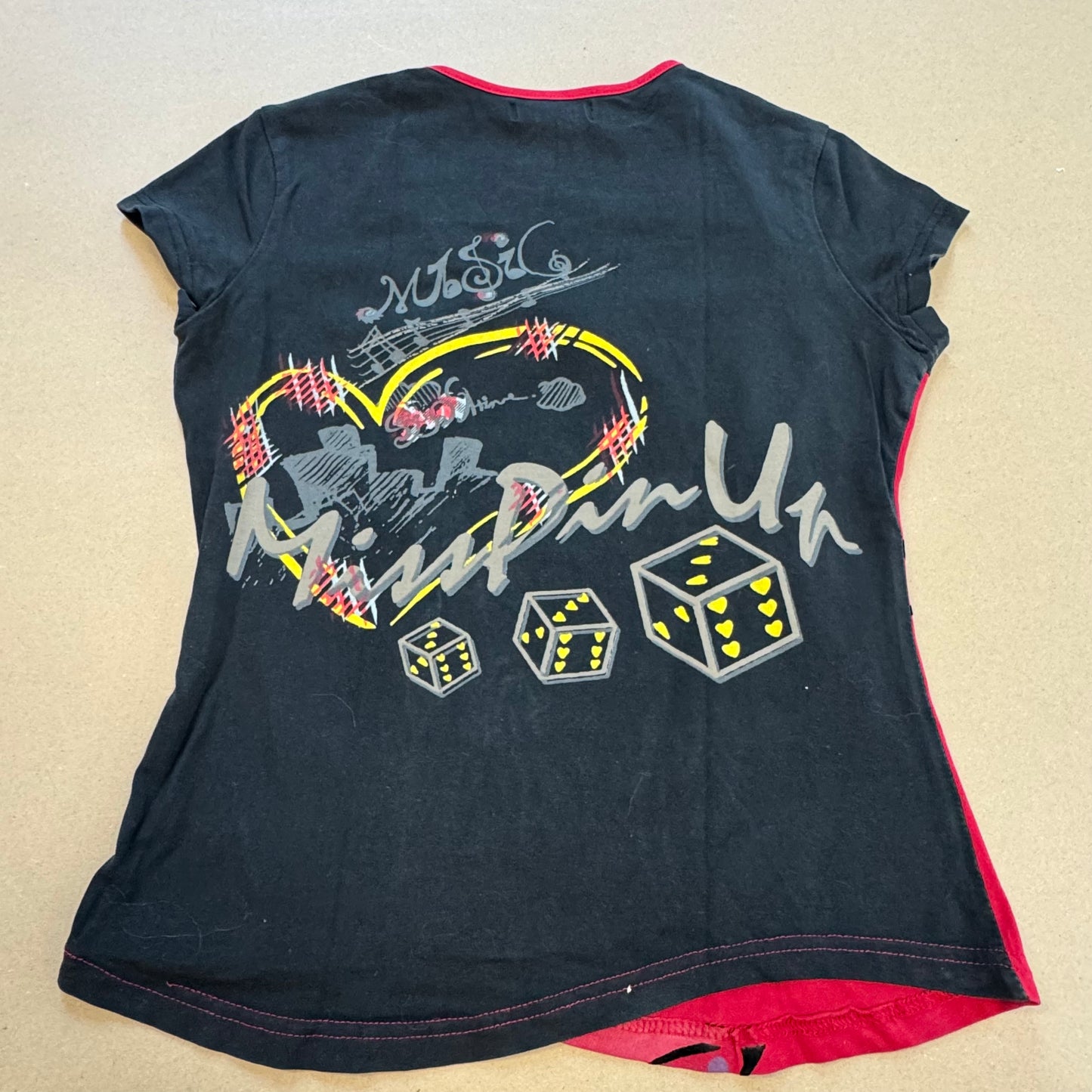 Vintage Custo Barcelona arts summer t-shirt – Close-up 4