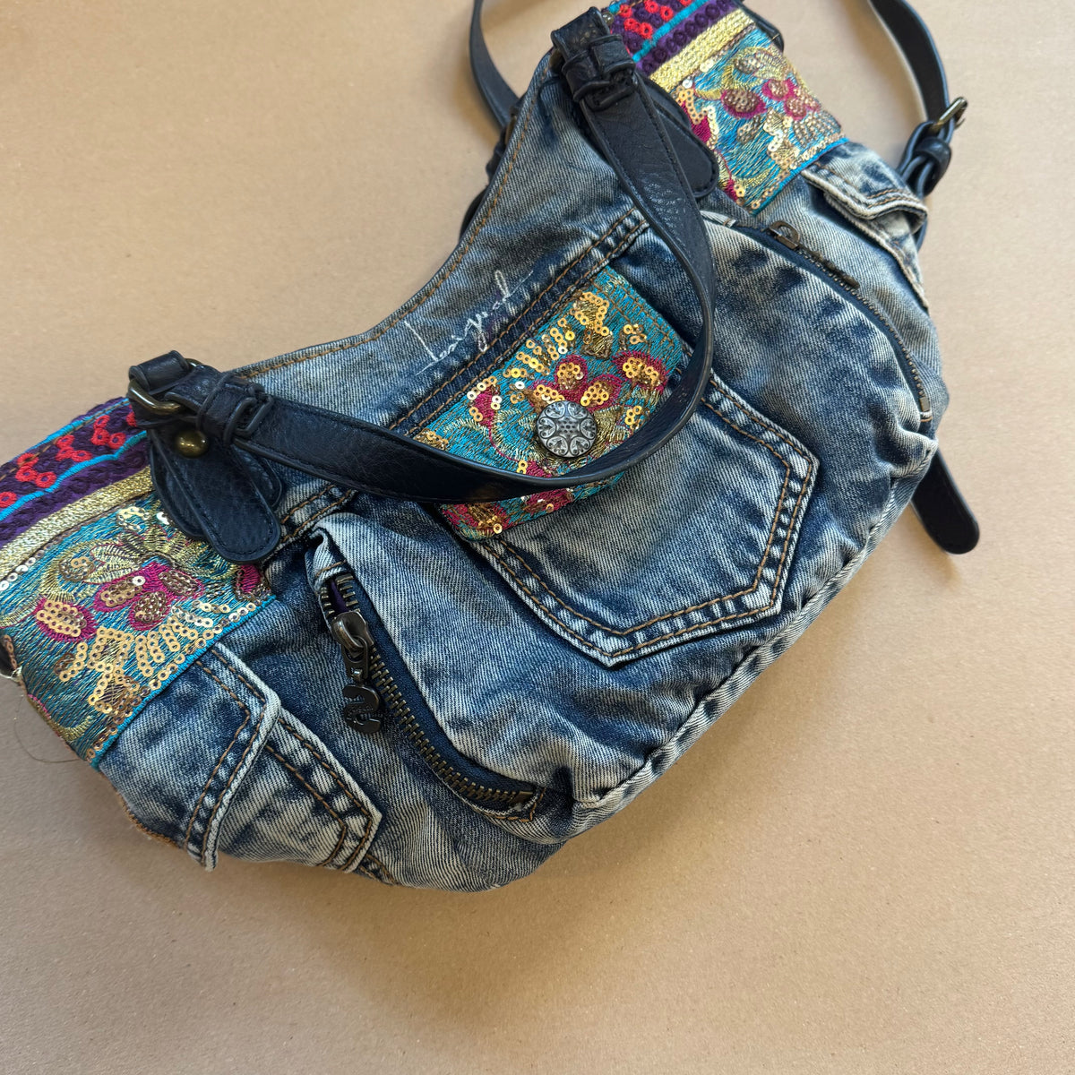 Vintage glitter jeans Desigual handbag – Close-up 2