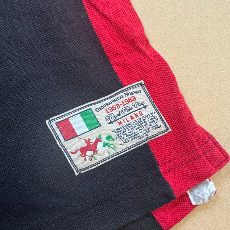 Detailansicht: Sourced limited accessories and clothes Vintage Italia Milano embroidered polo – Logo, Nähte oder Material