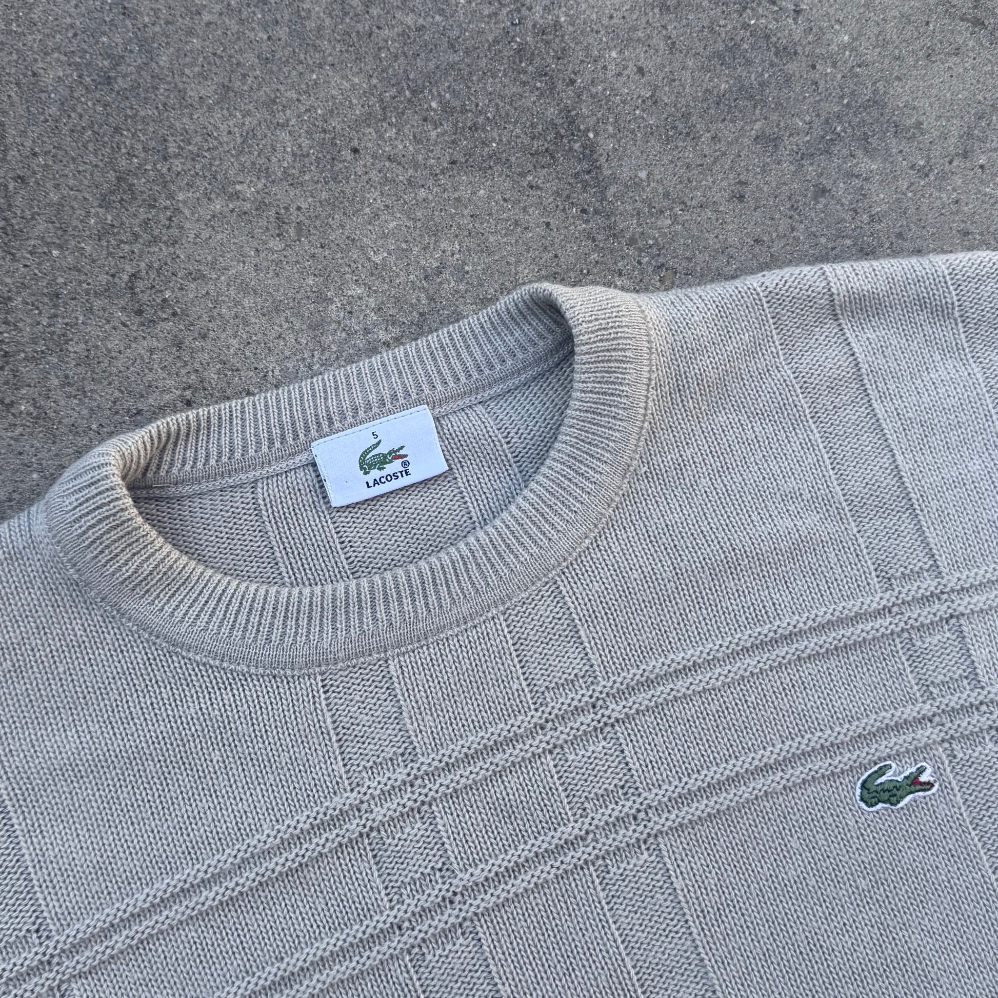 Vintage Lacoste grey knitted wool sweatshirt – Close-up 1