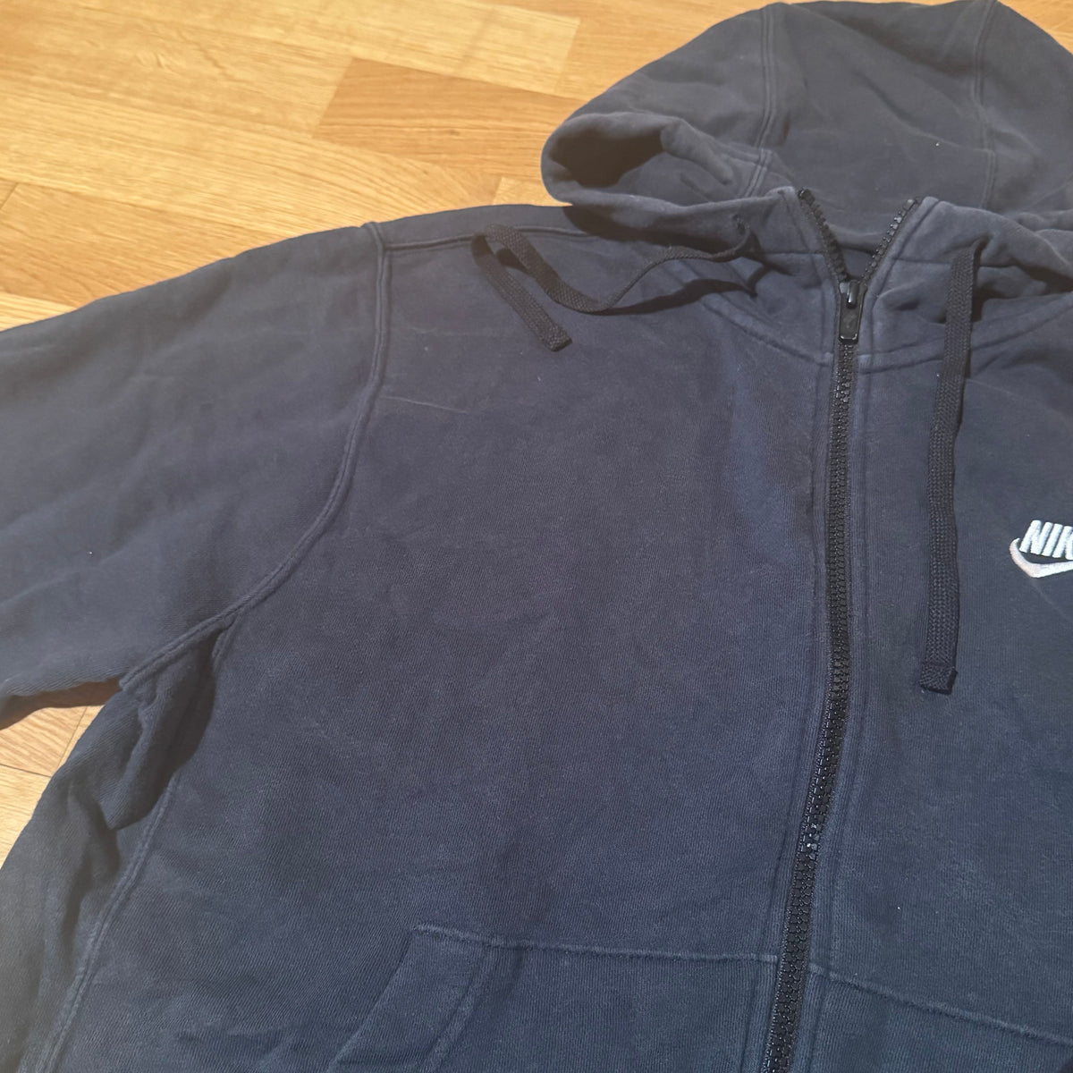 Vintage Nike SB zipped hoodie – Close-up 3