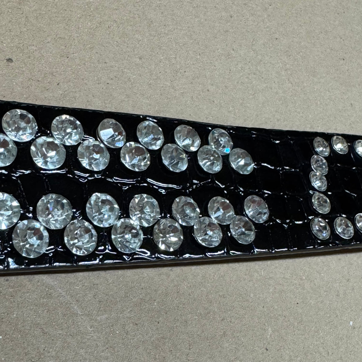 Vintage-style Y2K rhinestone belt – Close-up 4