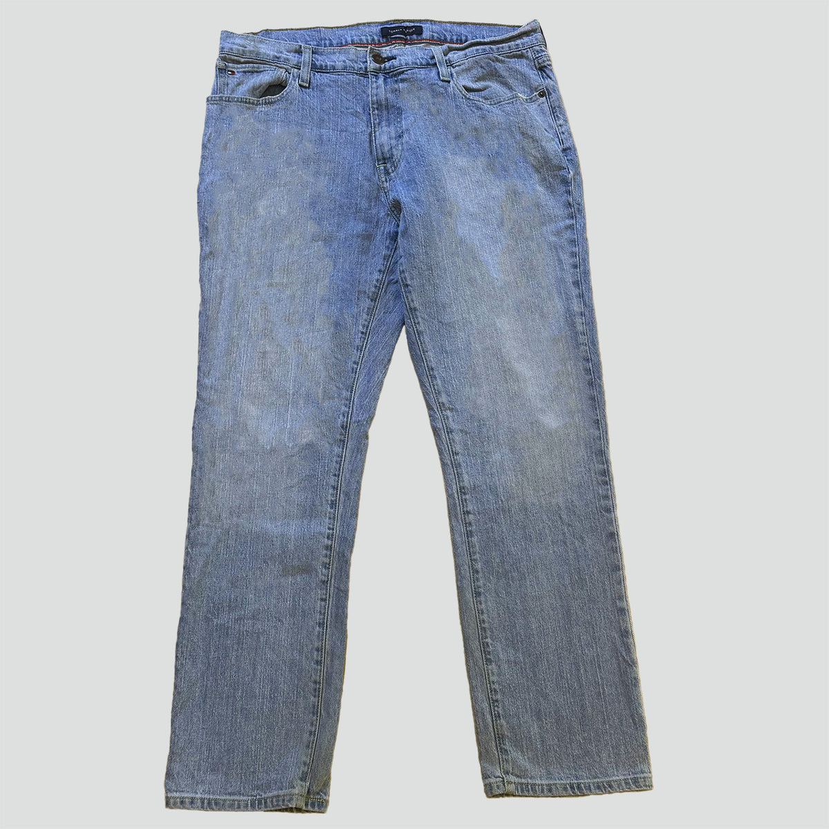 Vintage Tommy Hilfiger straight leg jeans – Close-up 1