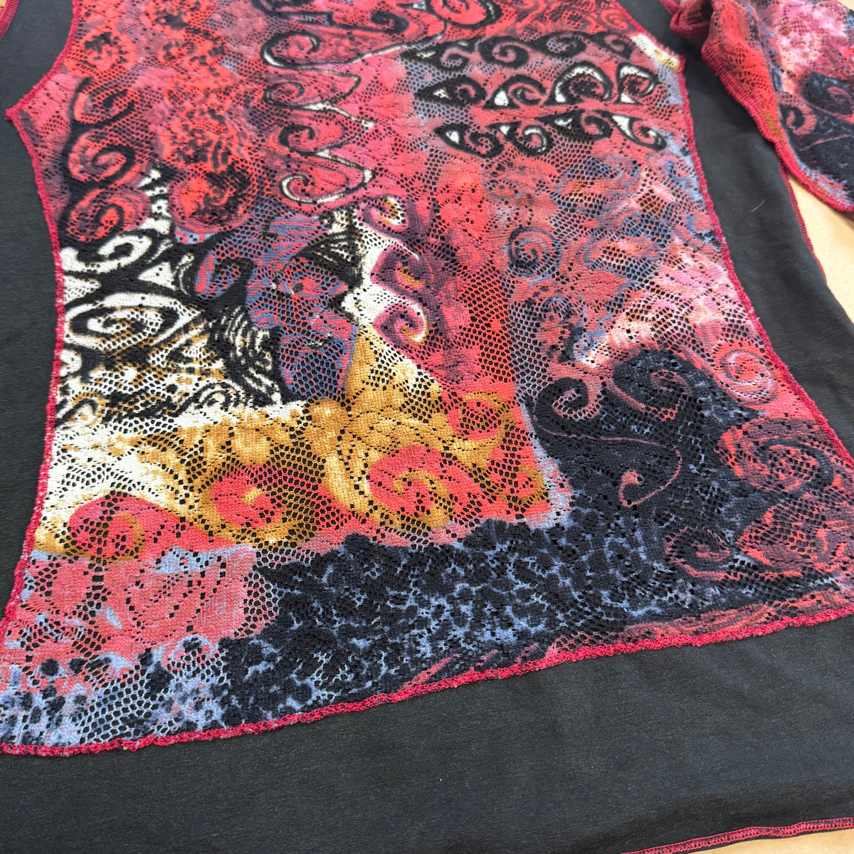 Vintage Y2K Mia Soana stitched longsleeve – Close-up 3