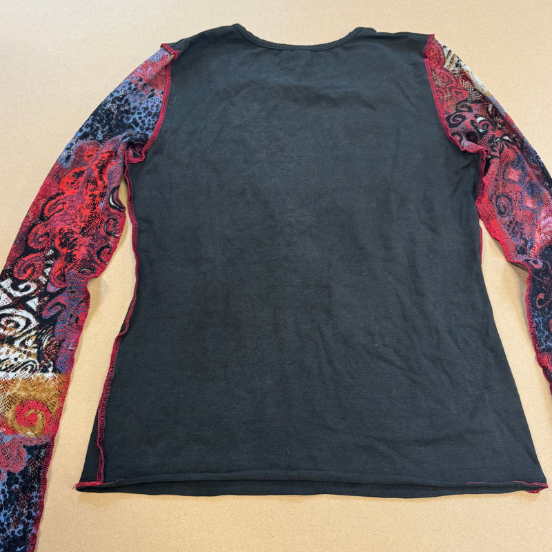 Detailansicht: Sourced limited accessories and clothes Vintage Y2K Mia Soana stitched longsleeve – Logo, Nähte oder Material